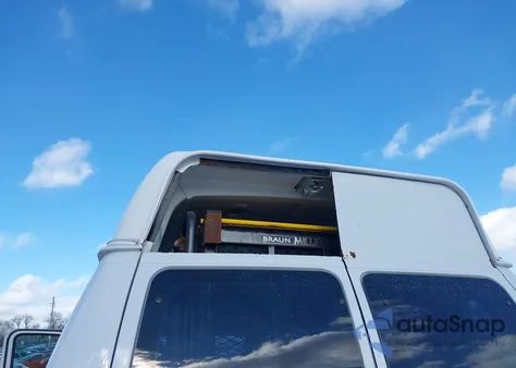 2014 Ford E-150 Commercial from USA, damaged, VIN 1FTNE1EW4EDA51186